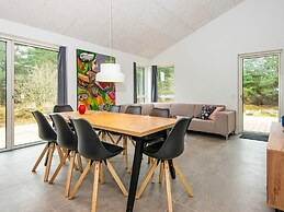 5 Star Holiday Home in Romo