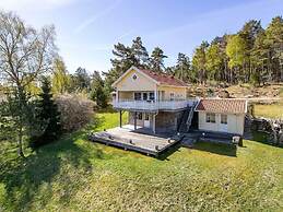 4 Star Holiday Home in Stromstad