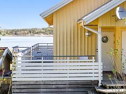 4 Star Holiday Home in Stromstad