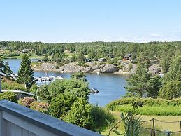 8 Person Holiday Home in Berg