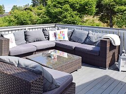 8 Person Holiday Home in Berg
