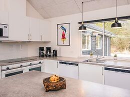 5 Star Holiday Home in Blavand