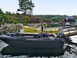 5 Star Holiday Home in Urangsvag