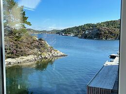 5 Star Holiday Home in Urangsvag