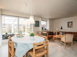 6 Person Holiday Home in Pandrup