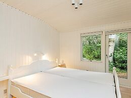 6 Person Holiday Home in Hals