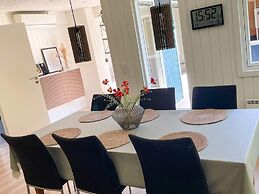 6 Person Holiday Home in Ansager