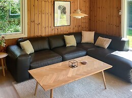6 Person Holiday Home in Ansager