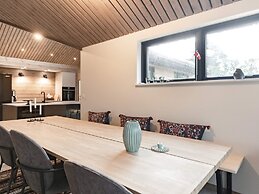 5 Star Holiday Home in Hals