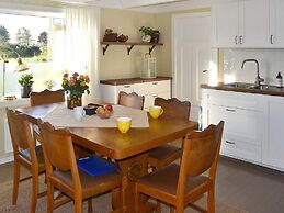 9 Person Holiday Home in Fjortoft