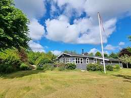 7 Person Holiday Home in Hojslev