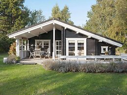 6 Person Holiday Home in Vaeggerlose
