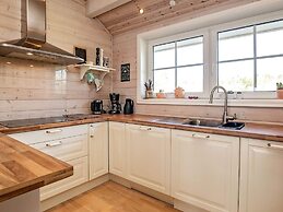5 Star Holiday Home in Spottrup