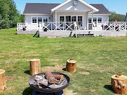 5 Star Holiday Home in Spottrup