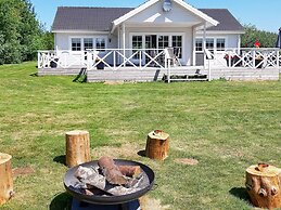 5 Star Holiday Home in Spottrup