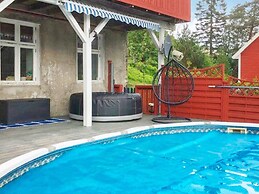 4 Star Holiday Home in Bruvik