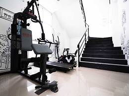 RQ Bangkok Sukhumvit 50 by Collection O