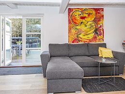 6 Person Holiday Home in Allingabro