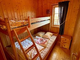 6 Person Holiday Home in Hatlestrand-by Traum
