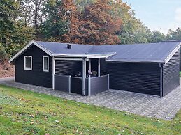 5 Person Holiday Home in Thyholm