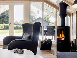 6 Person Holiday Home in Vaeggerlose