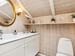 6 Person Holiday Home in Vaeggerlose