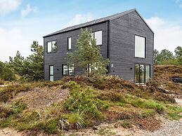 5 Star Holiday Home in Romo
