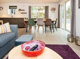 5 Star Holiday Home in Romo