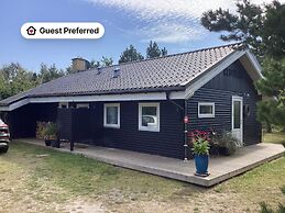6 Person Holiday Home in Hals