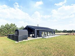 9 Person Holiday Home in Vaeggerlose