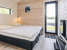 9 Person Holiday Home in Vaeggerlose