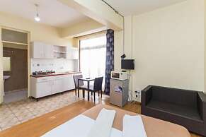 Cool Luxurious Studios