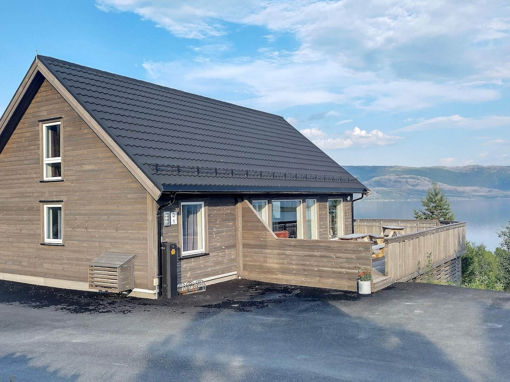 4 Star Holiday Home in Leka