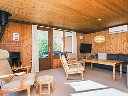 6 Person Holiday Home in Glesborg