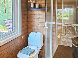6 Person Holiday Home in Lyngdal
