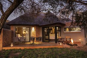 Nako Safari Lodge