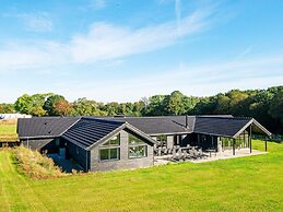 5 Star Holiday Home in Sydals