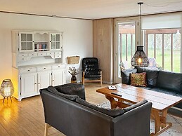 6 Person Holiday Home in Augustenborg