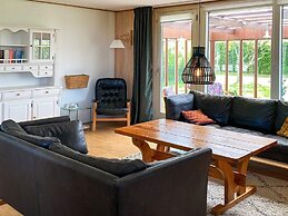 6 Person Holiday Home in Augustenborg