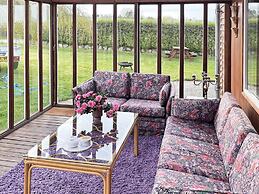 6 Person Holiday Home in Augustenborg