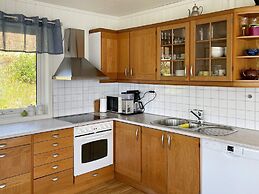 4 Star Holiday Home in Averoy
