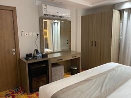 Sweet Land Hotel