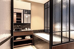 Hotel T