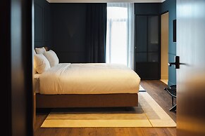 Hotel T