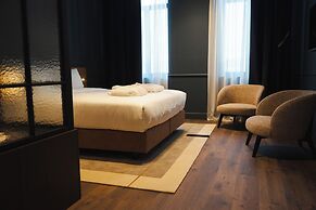 Hotel T