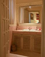 Lions Luxury Eco-Resort & Spa