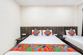 Fabhotel Rove Inn & Suites
