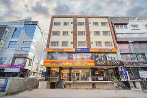 Fabhotel Rove Inn & Suites