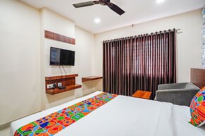 Fabhotel Rove Inn & Suites
