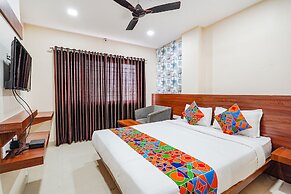 Fabhotel Rove Inn & Suites